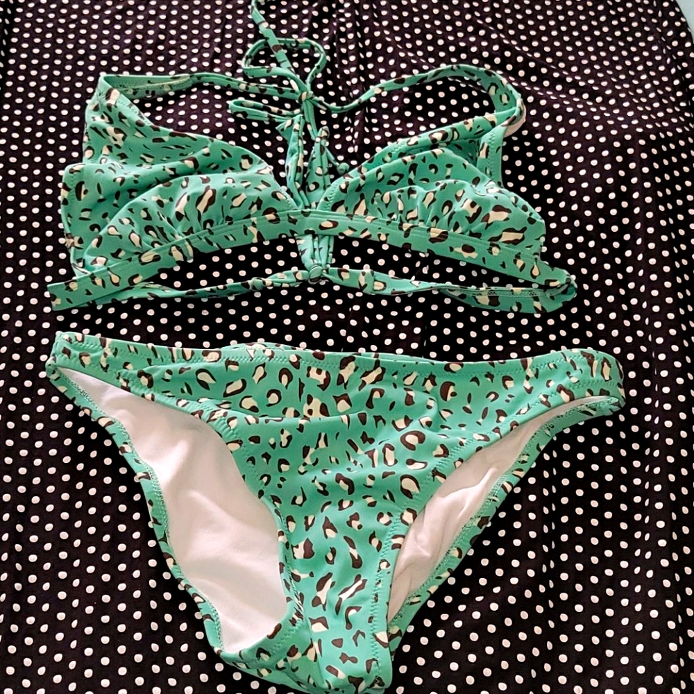 Swim wear